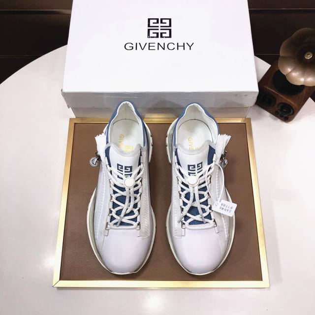 工厂 Givenchy.纪梵希 专柜同步发售鞋面：意大利进口品牌logo印花布匹 尽显奢华，透气猪皮内里加上双层组合，脚感舒适，鞋底：原厂特供气垫大底，轻便，舒